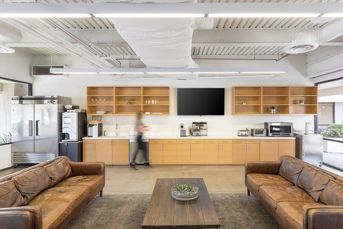 Gateway Plaza, 120 Newport Center Dr Office Images