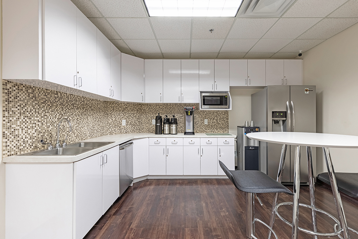 Camelback Commons, 4742 N 24th St Office Space - Phoenix