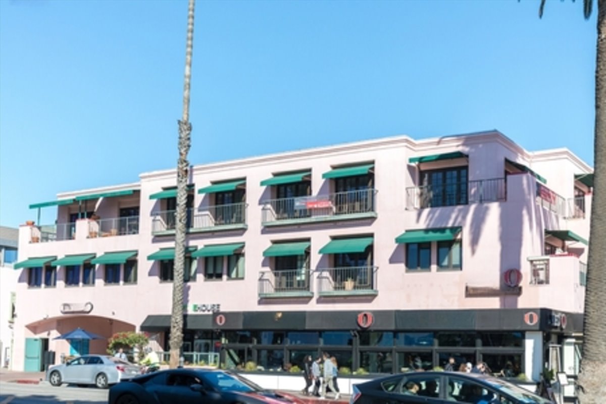 1541 Ocean Ave Office Images
