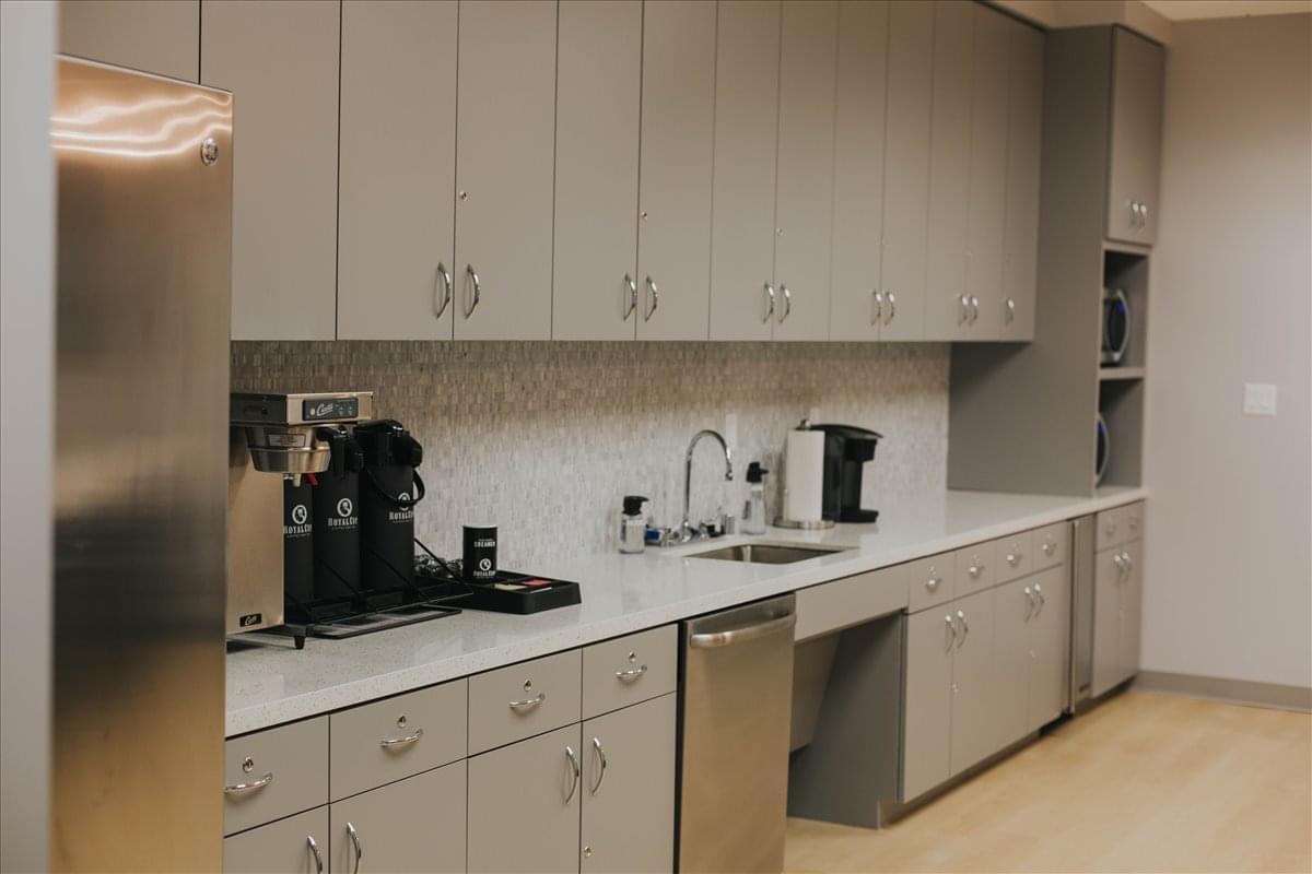 Riverside Commons, 5000 Riverside Dr, Bldg 6, Las Colinas Office Space - Irving