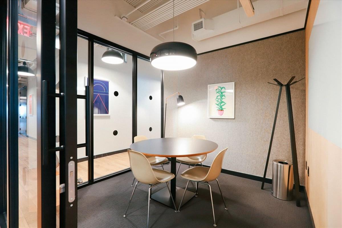 Terminus 100, 3280 Peachtree Road NE Office Images