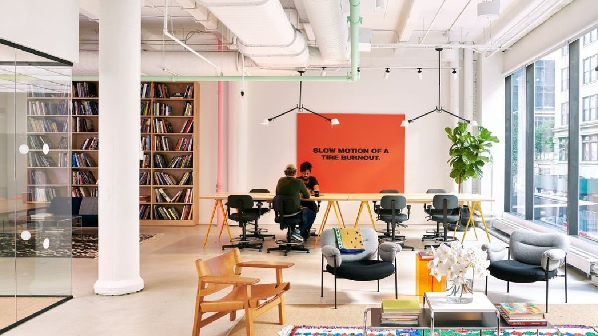 125 W 25th St available for companies in Manhattan