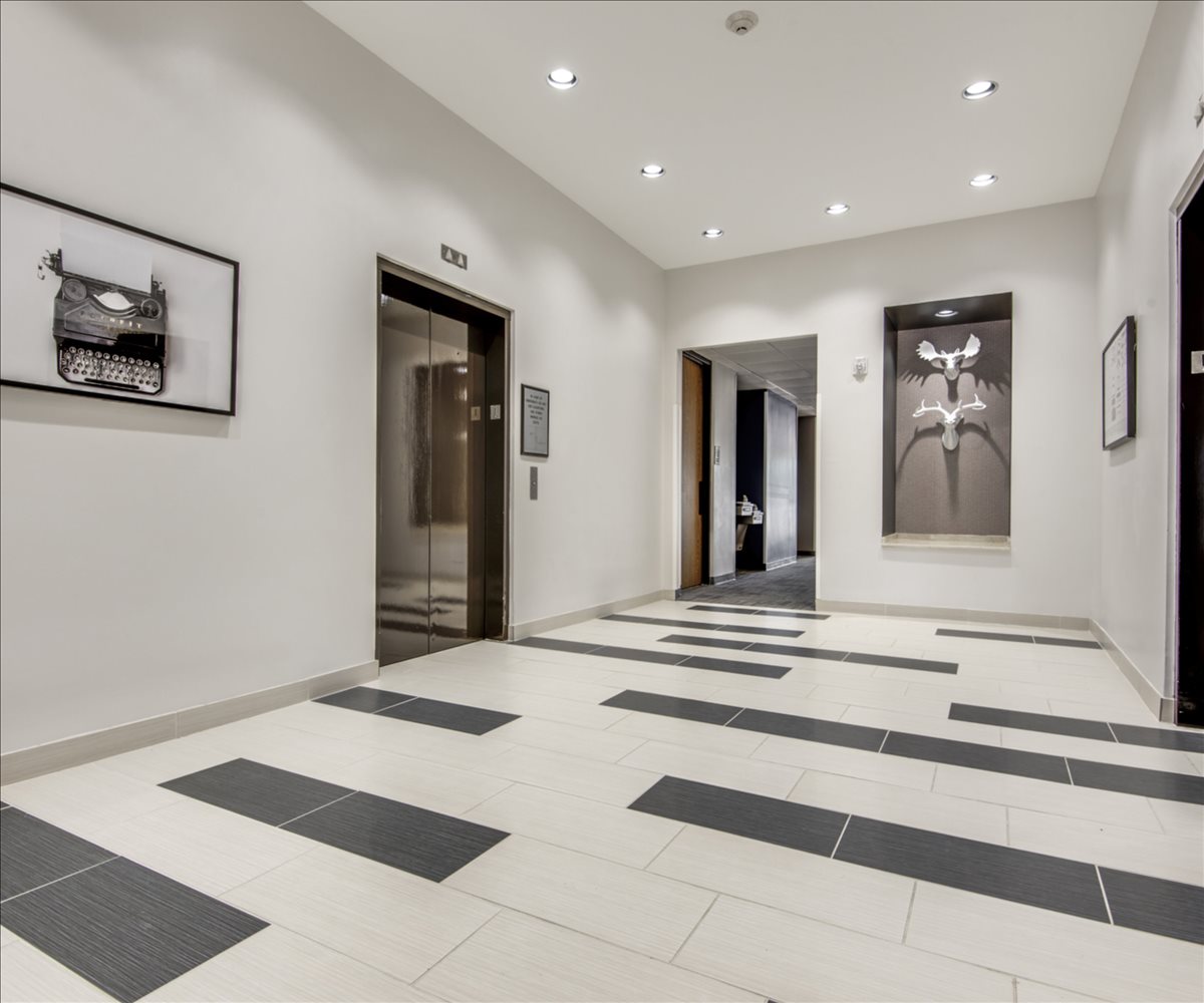 4001 McEwen Rd Office Images