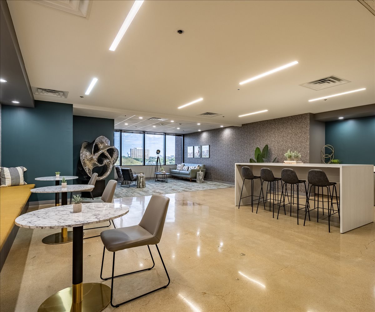 4100 Alpha Rd Office Images