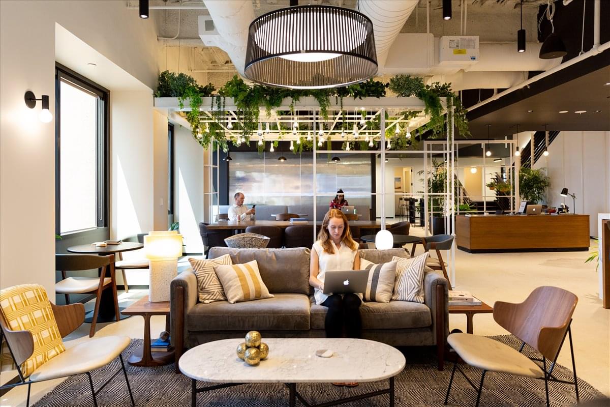 Photo of Office Space on Watt Plaza, 1925 Century Park East, 17th Fl, Century City Los Angeles