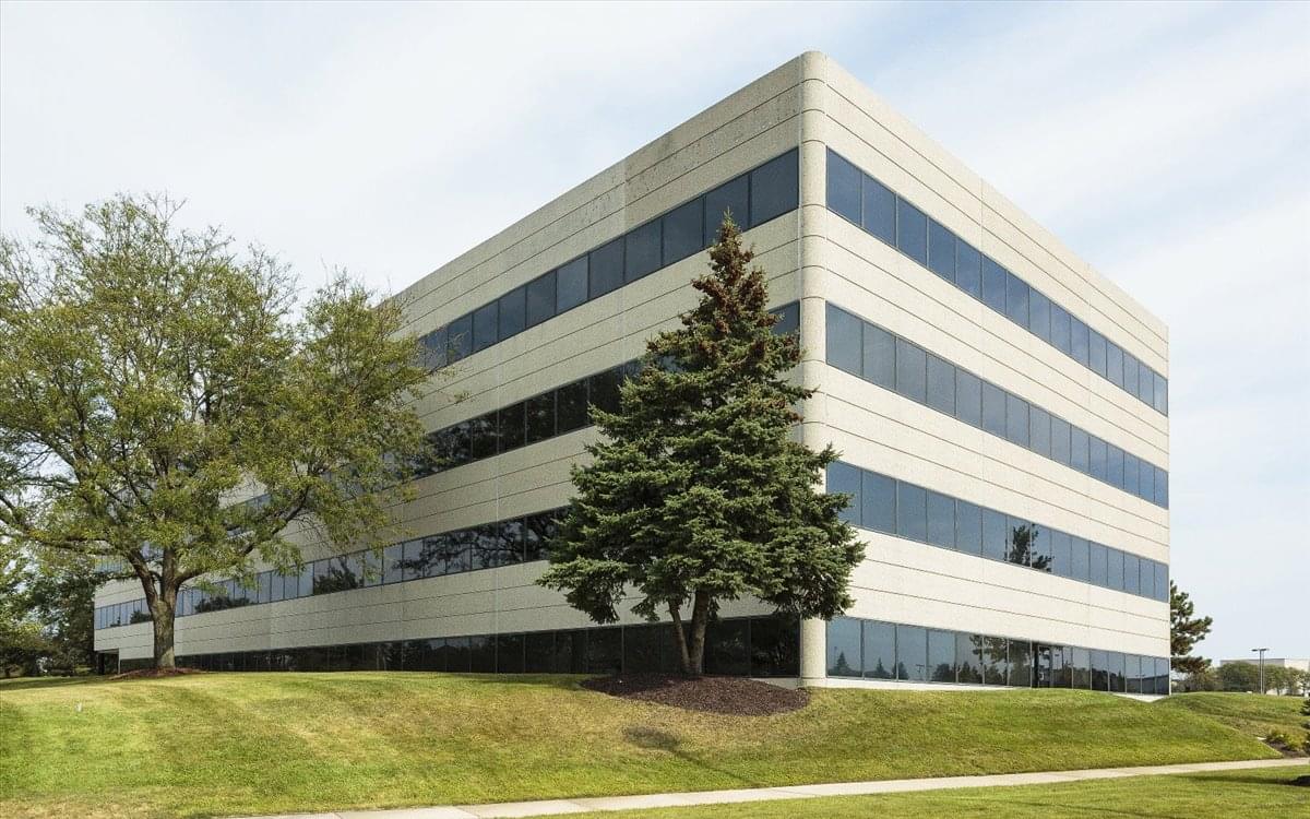 Fox Valley Executive Center, 75 Executive Drive, Fox Valley Office Images