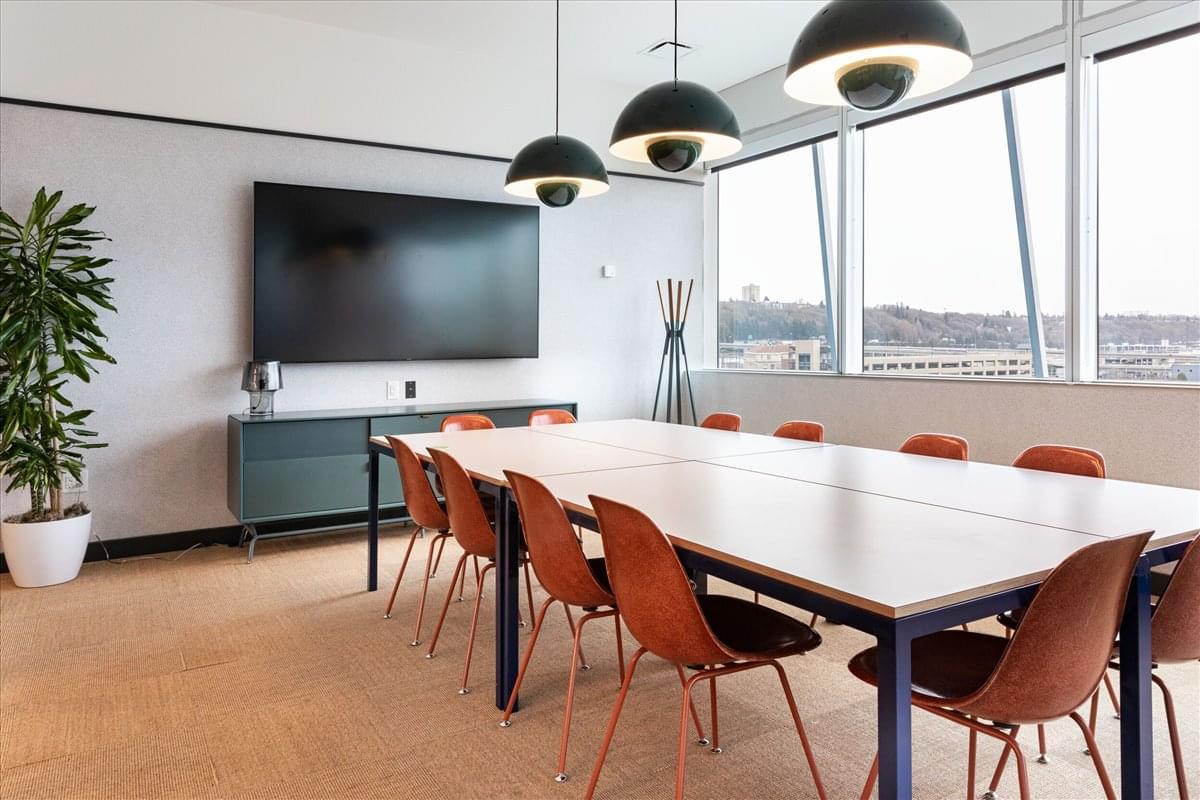 Avalara Hawk Tower, 255 S King St, Pioneer Square Historic District Office Space - Seattle