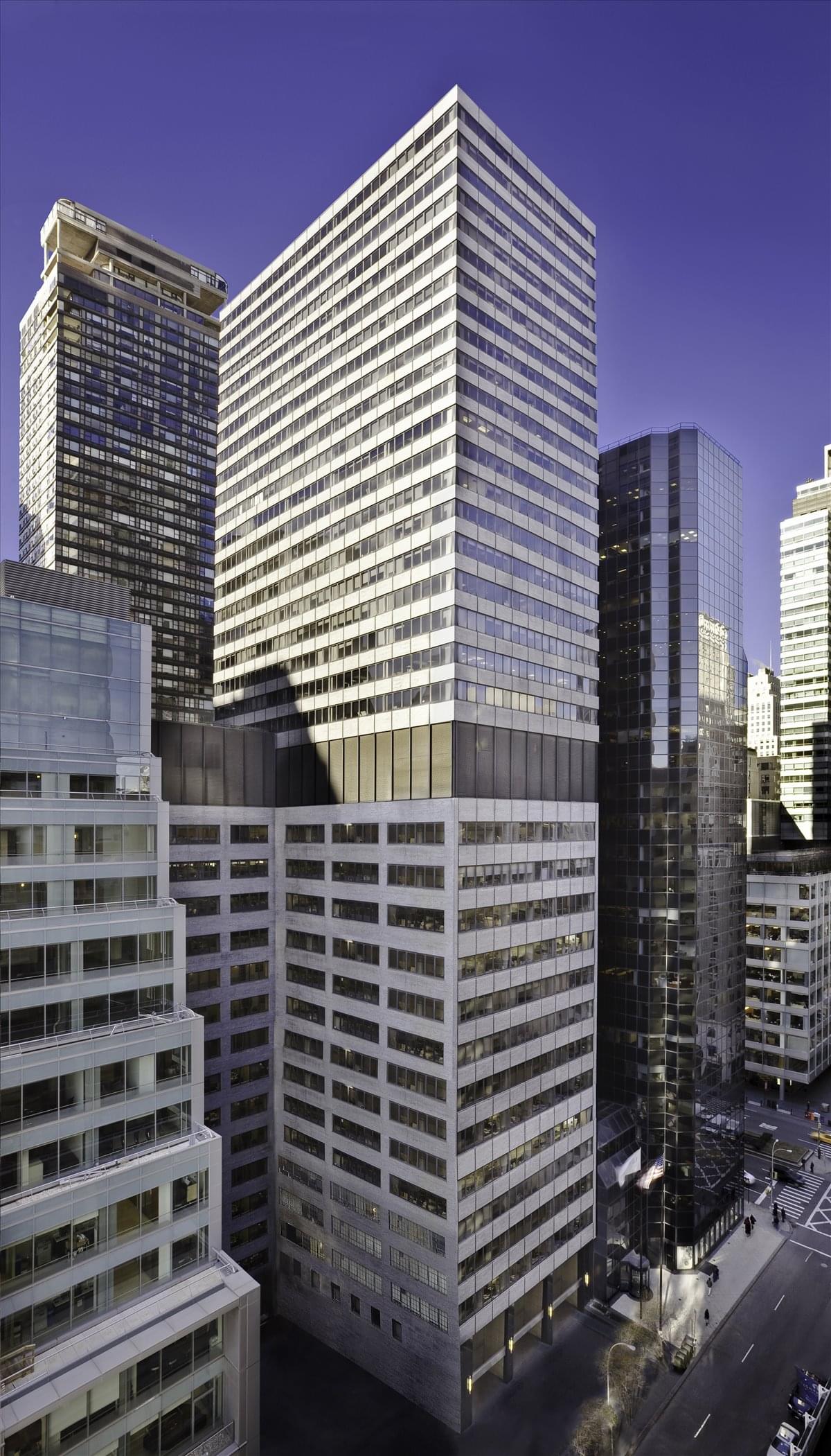 110 E 59th St available for companies in Manhattan