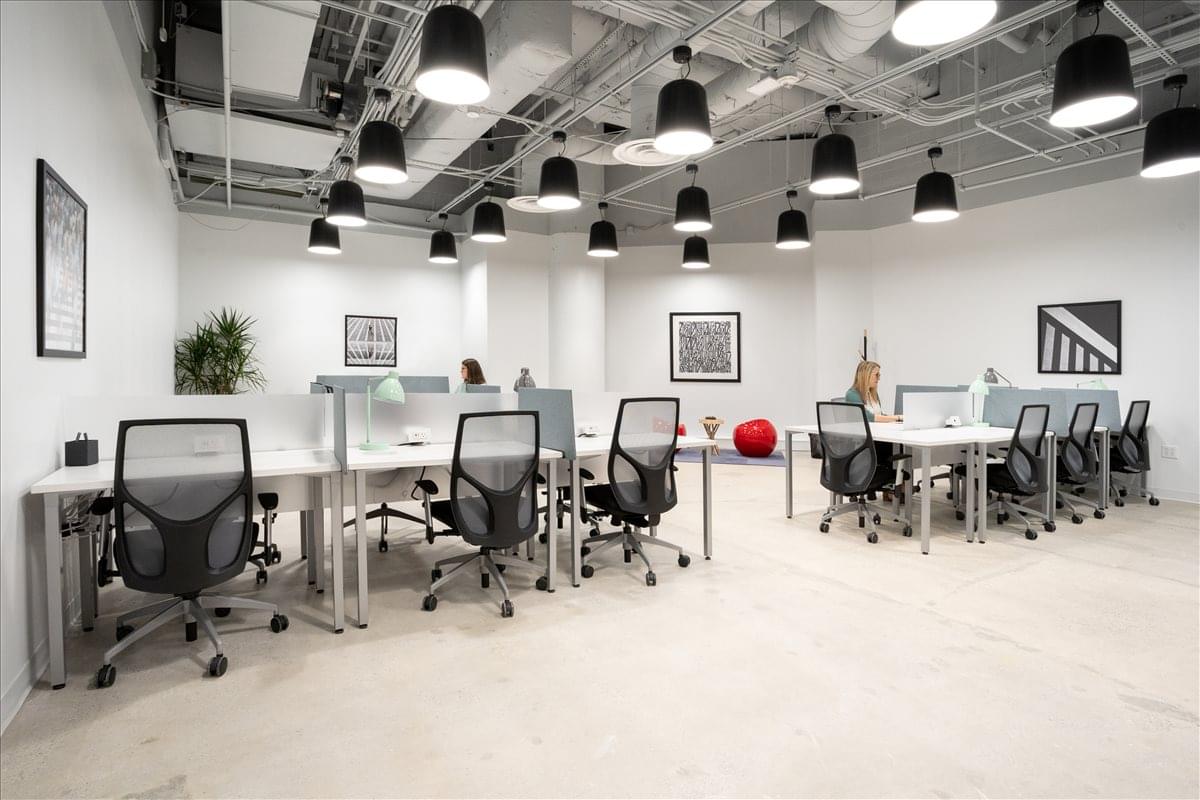 101 North Tryon / 101 Independence Center, The Square, Uptown Office Images