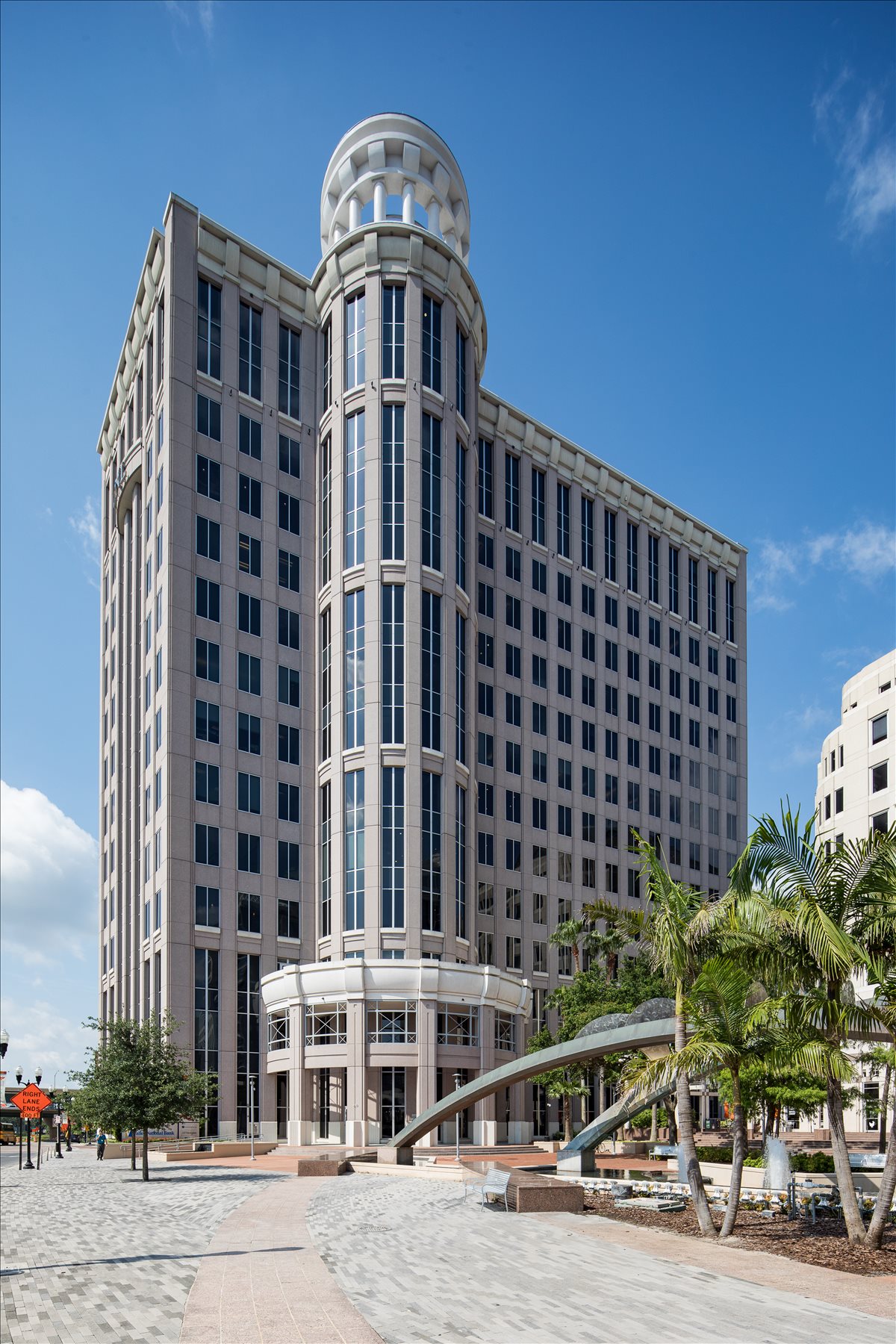CNL Center City Commons, 450 S Orange Ave, Central Business District Office Space - Orlando