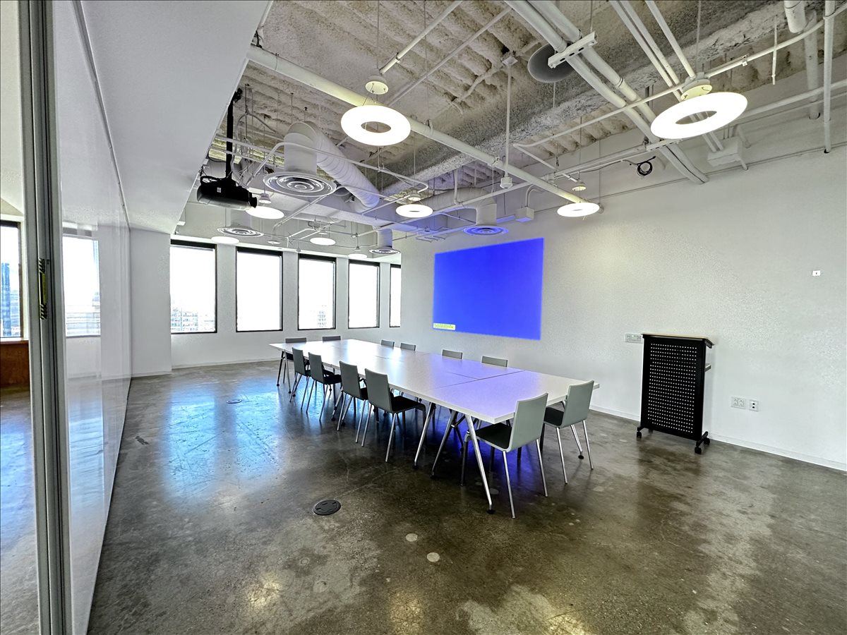 3435 Wilshire Boulevard, 14th Floor, Equitable Plaza Office Images