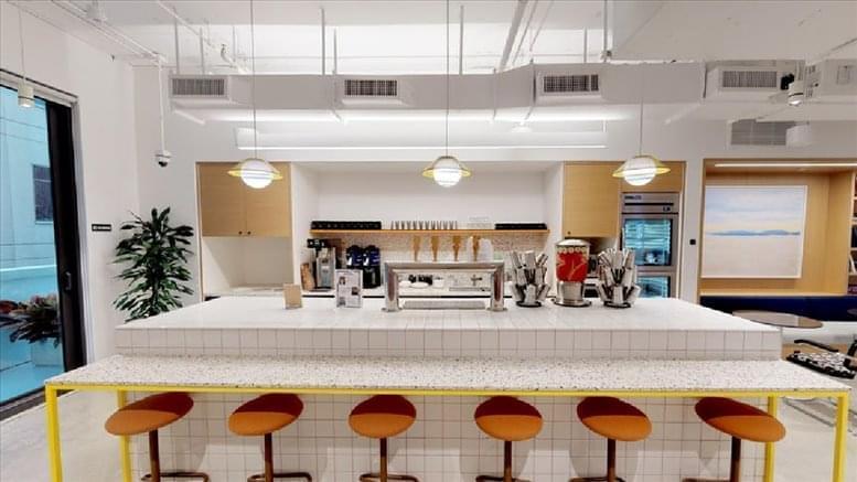 Giralda Place, 255 Giralda Ave, Coral Gables Office Images