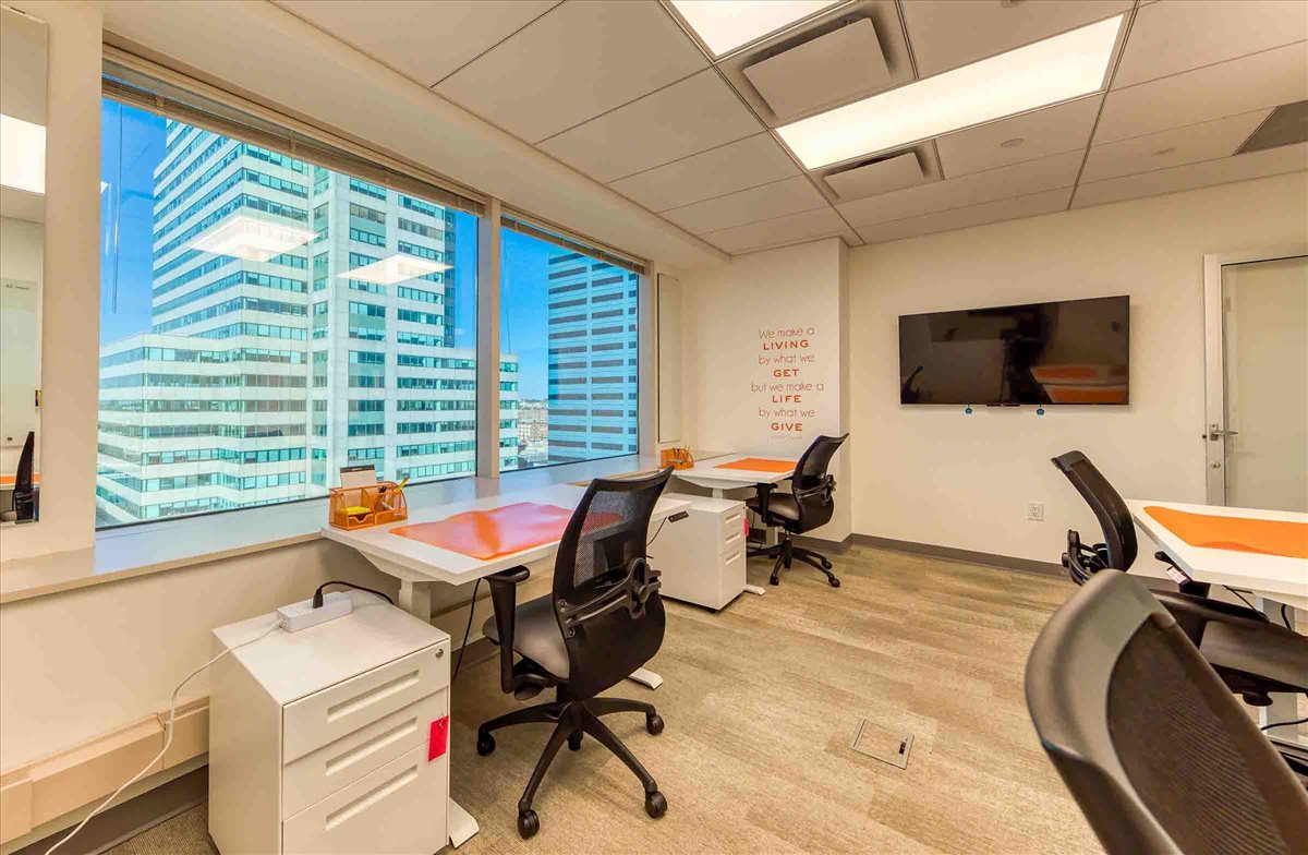 111 Town Square Pl, Newport Office Images