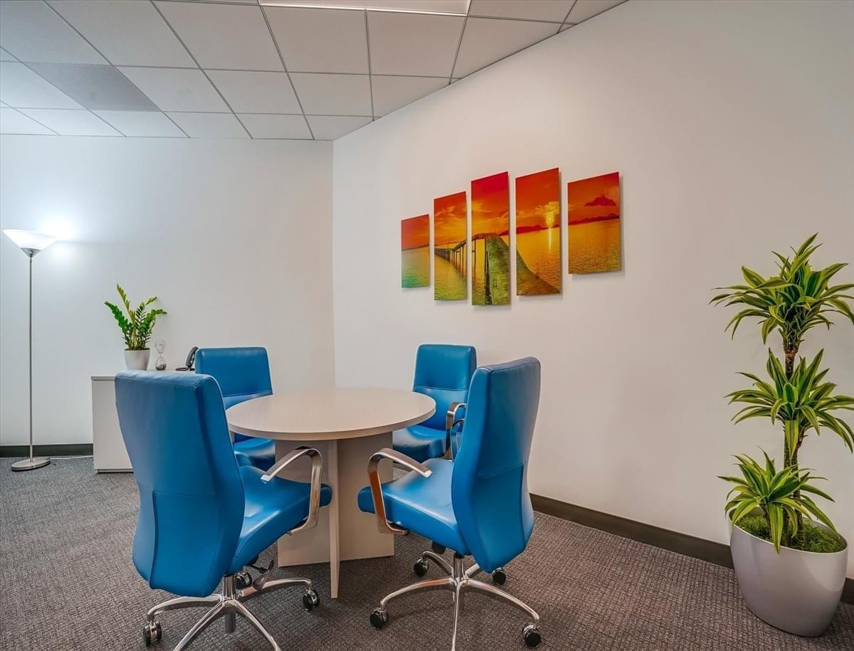 12121 Wilshire Blvd, Northeast Office Images