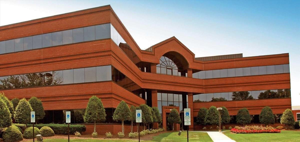 Photo of Office Space on 806 Green Valley Rd,Guilford Hills Greensboro