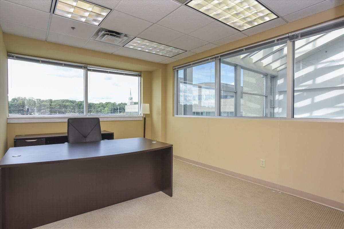 1521 Concord Pike, Fairfax Office Images