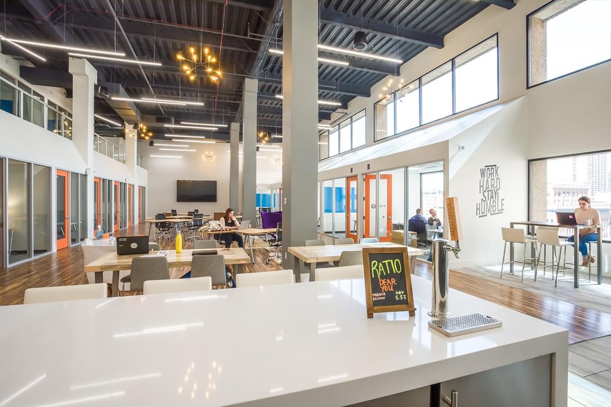 Midtown Phoenix Office Suites & Coworking | All Inclusive