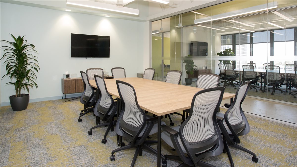 700 S Flower St, Downtown Office Space - Los Angeles