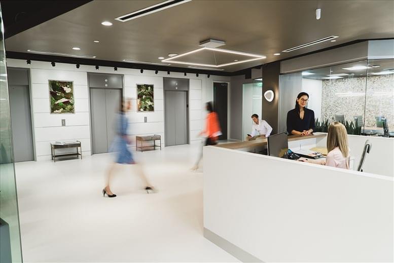 2626 Cole Ave, Oak Lawn Office Images