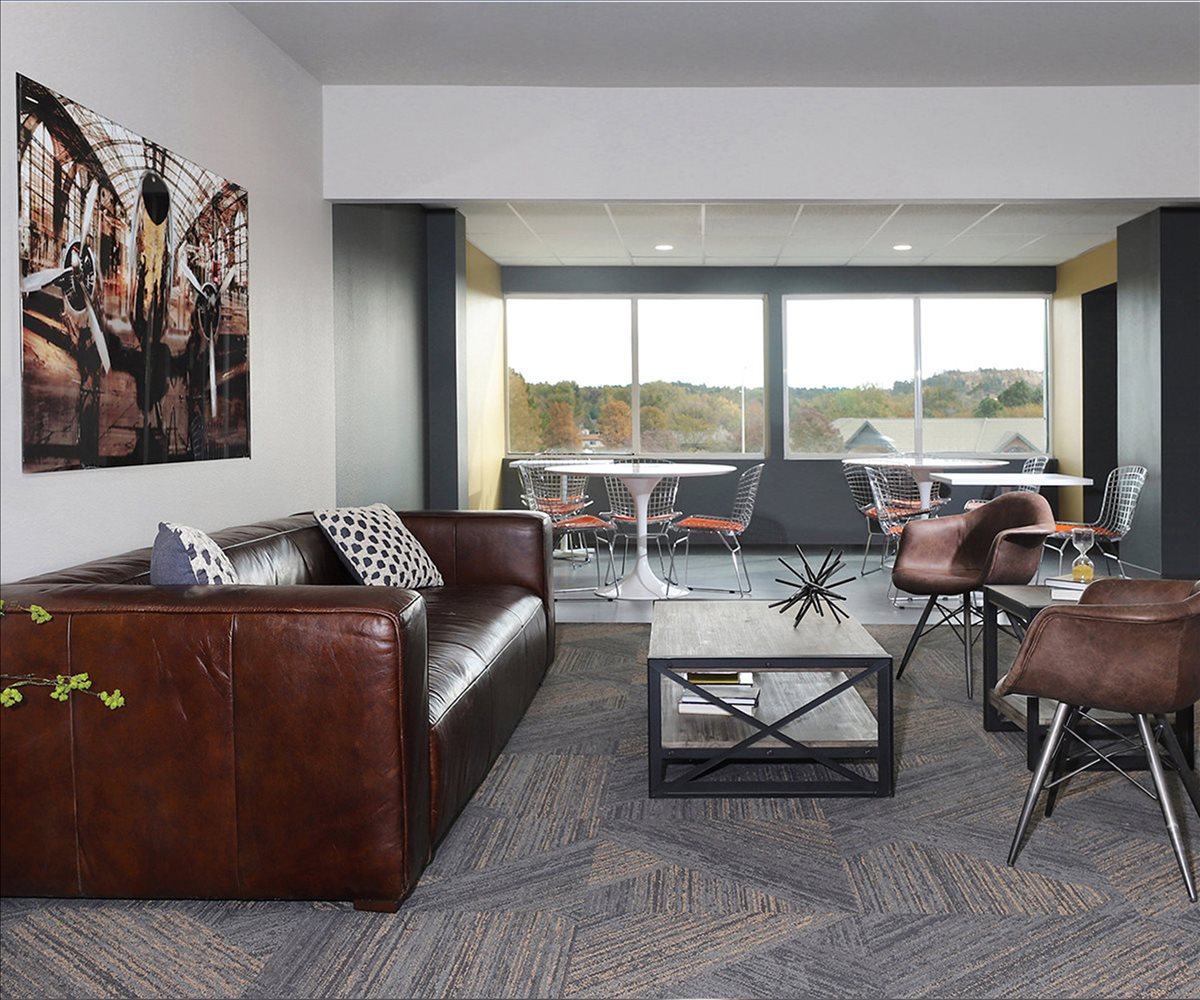 2020 N Academy Blvd Office Images