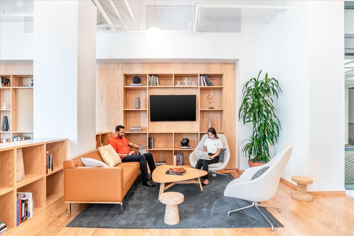 Water Garden, 2450 Colorado Ave Office Space - Santa Monica