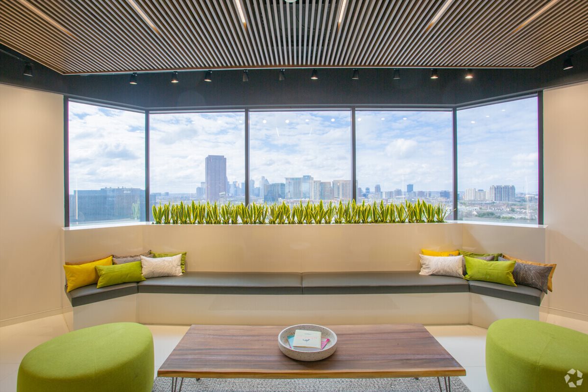 4131 N Central Expy, Oak Lawn Office Space - Dallas