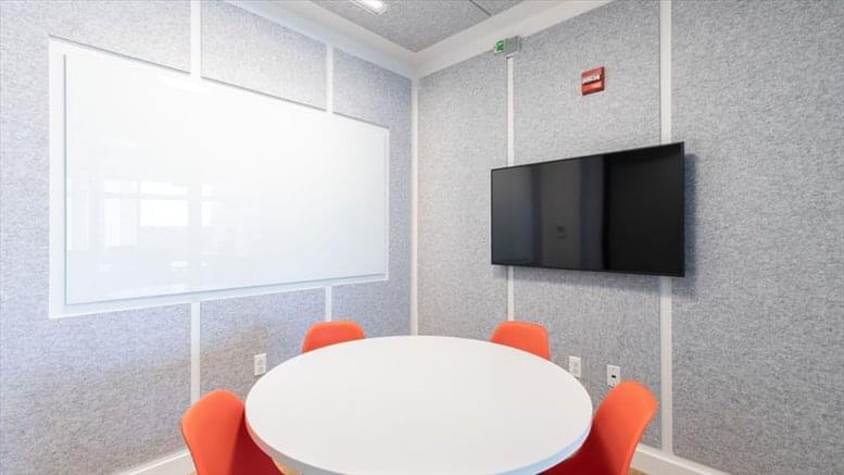 901 North Glebe Road Office Images
