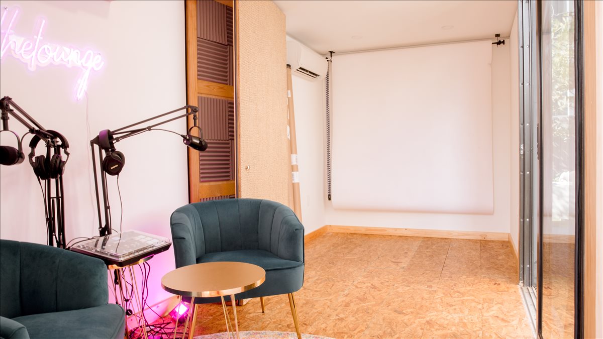 142 NW 37th St Office Space - Miami