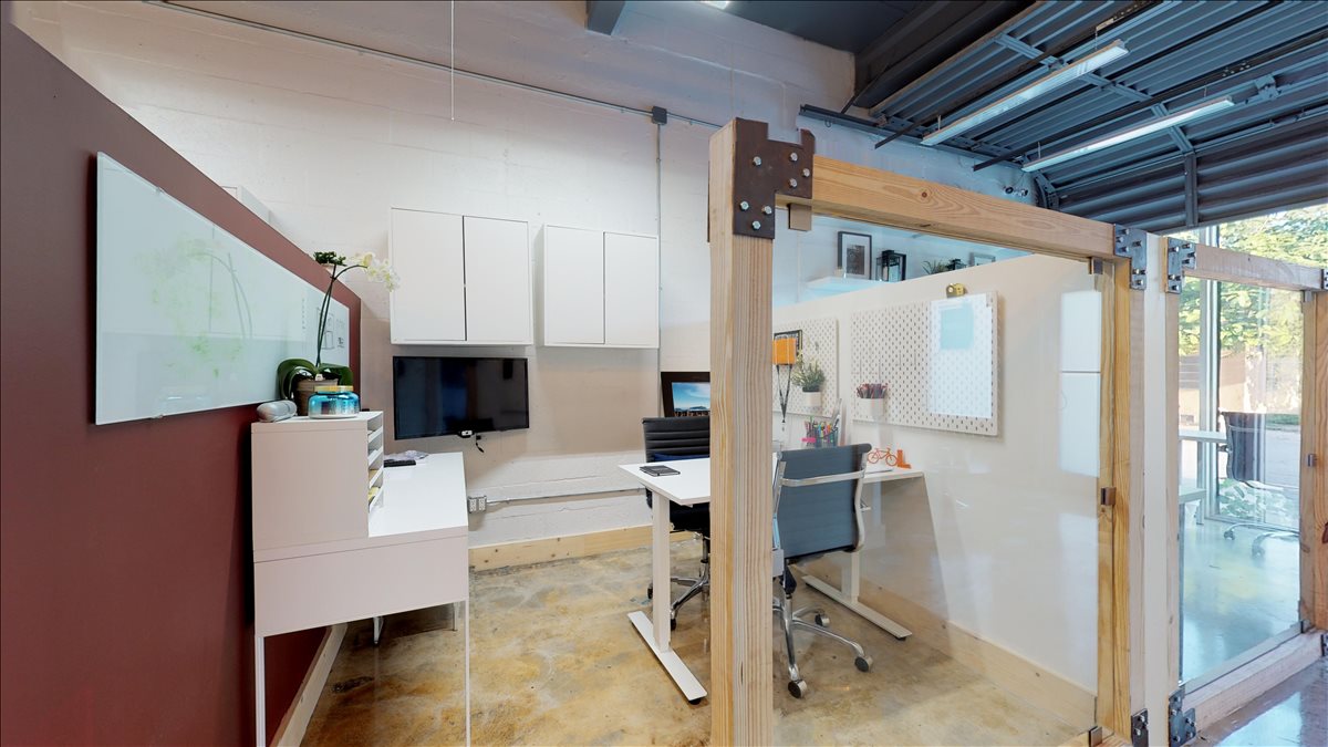 142 NW 37th St Office Space - Miami