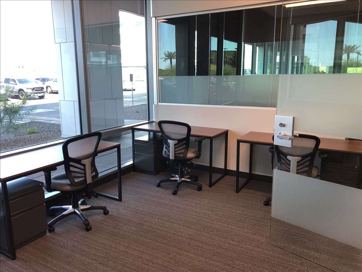 3133 West Frye Road, Suite 101 Office Images