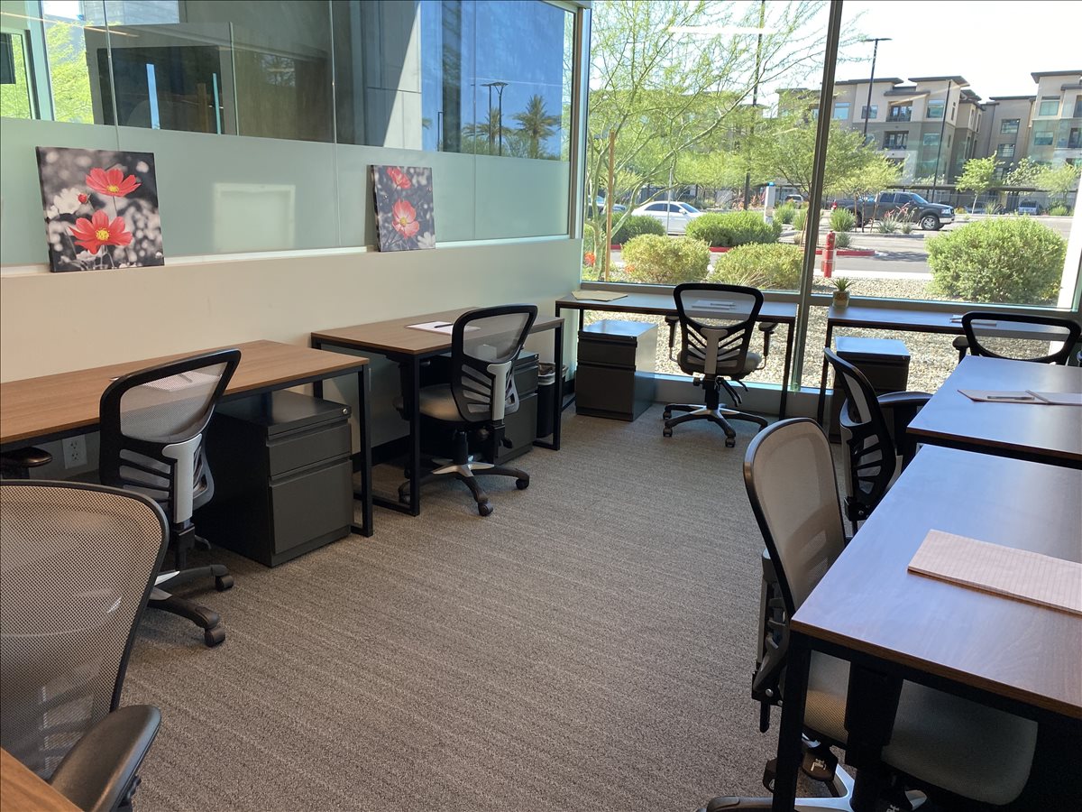 3133 West Frye Road, Suite 101 Office Images