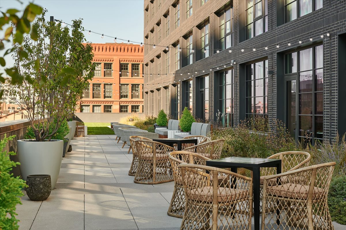 The Hoxton, 208 N Green St Office Space - Chicago