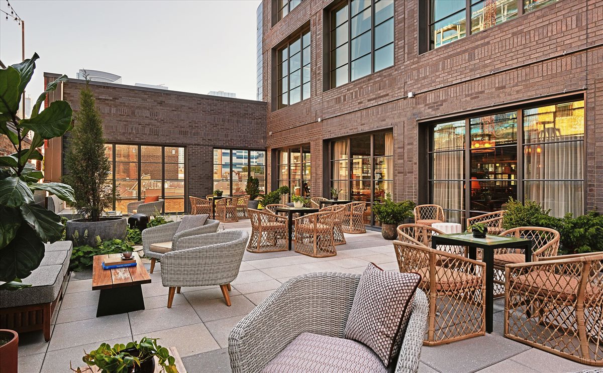 The Hoxton, 208 N Green St Office Space - Chicago