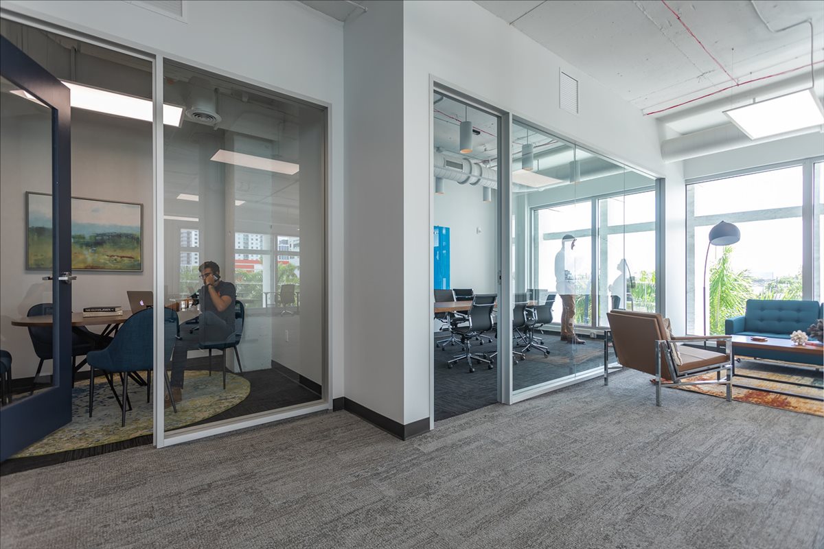 2125 Biscayne Blvd Office Images