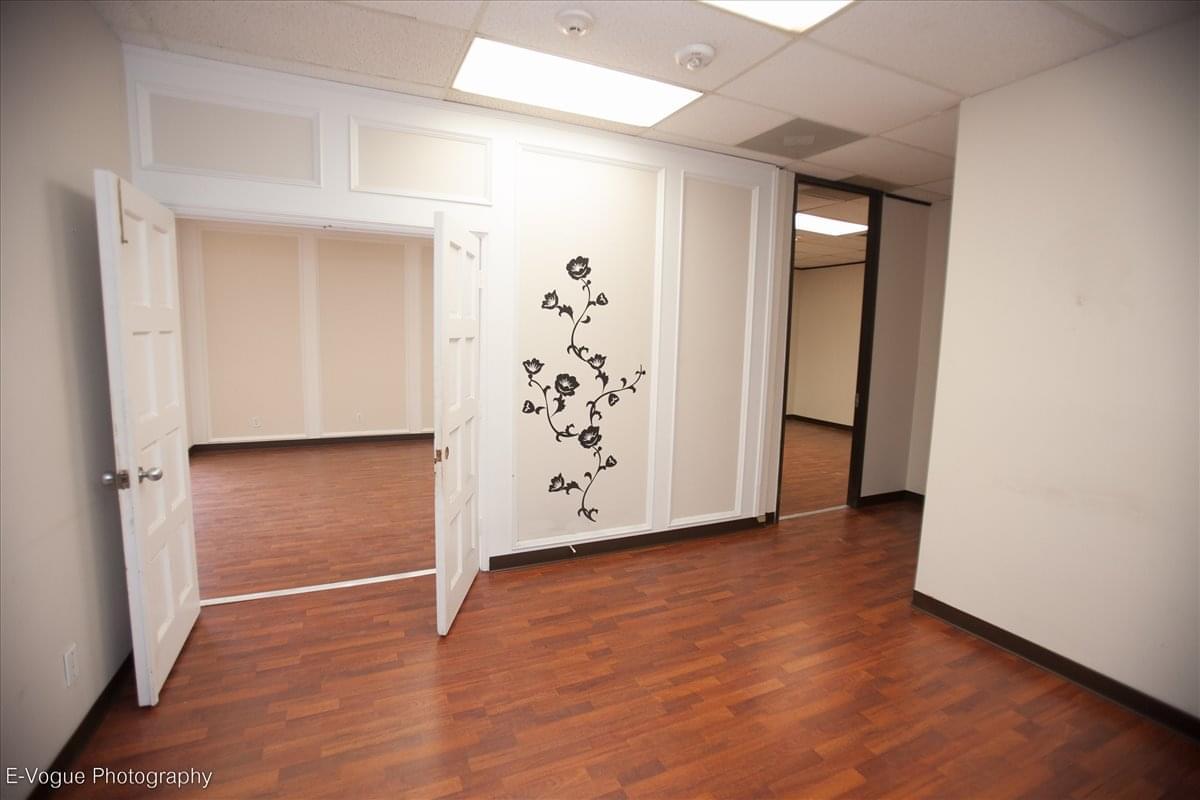 Richmond Tower, 6430 Richmond Ave Office Space - Houston