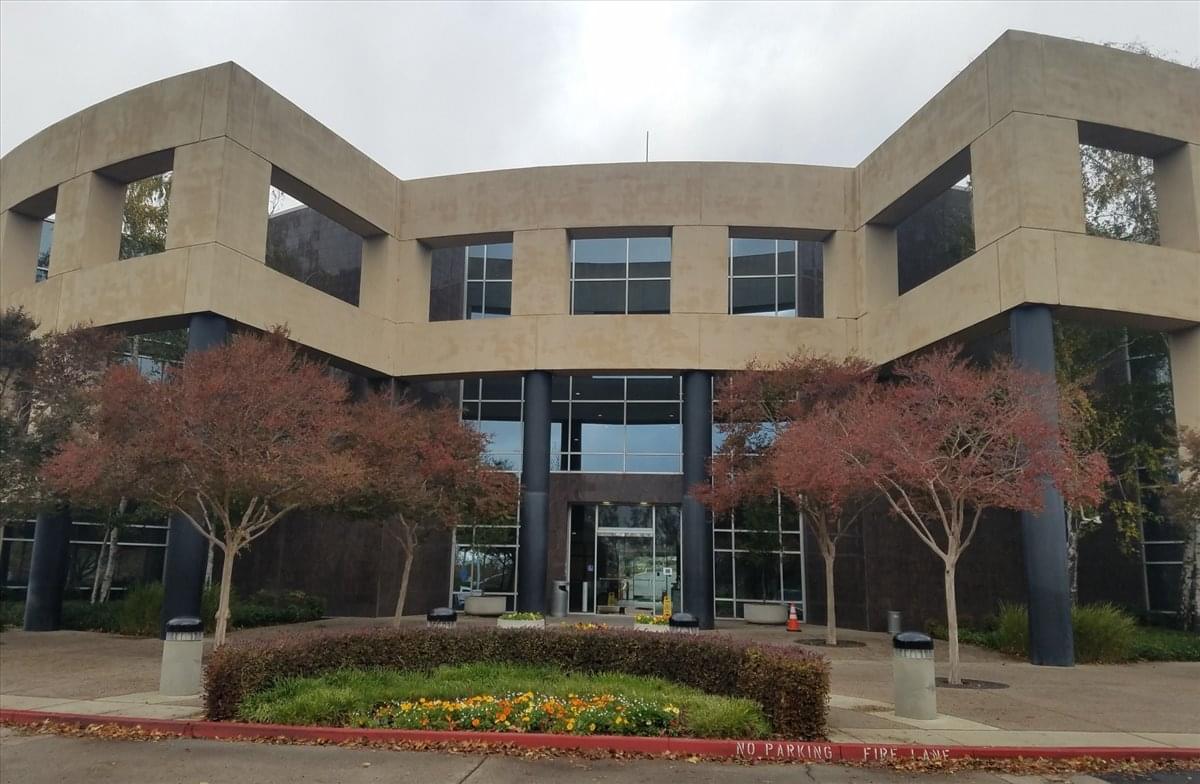 Douglas Corporate Center available for companies in Roseville
