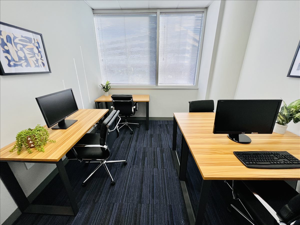 1420 Spring Hill Rd, McLean Office Space - Tysons