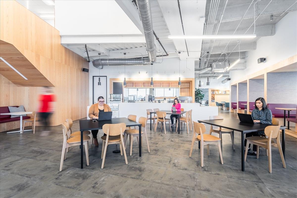 2550 Pacific Ave, Dallas Office Space - Dallas