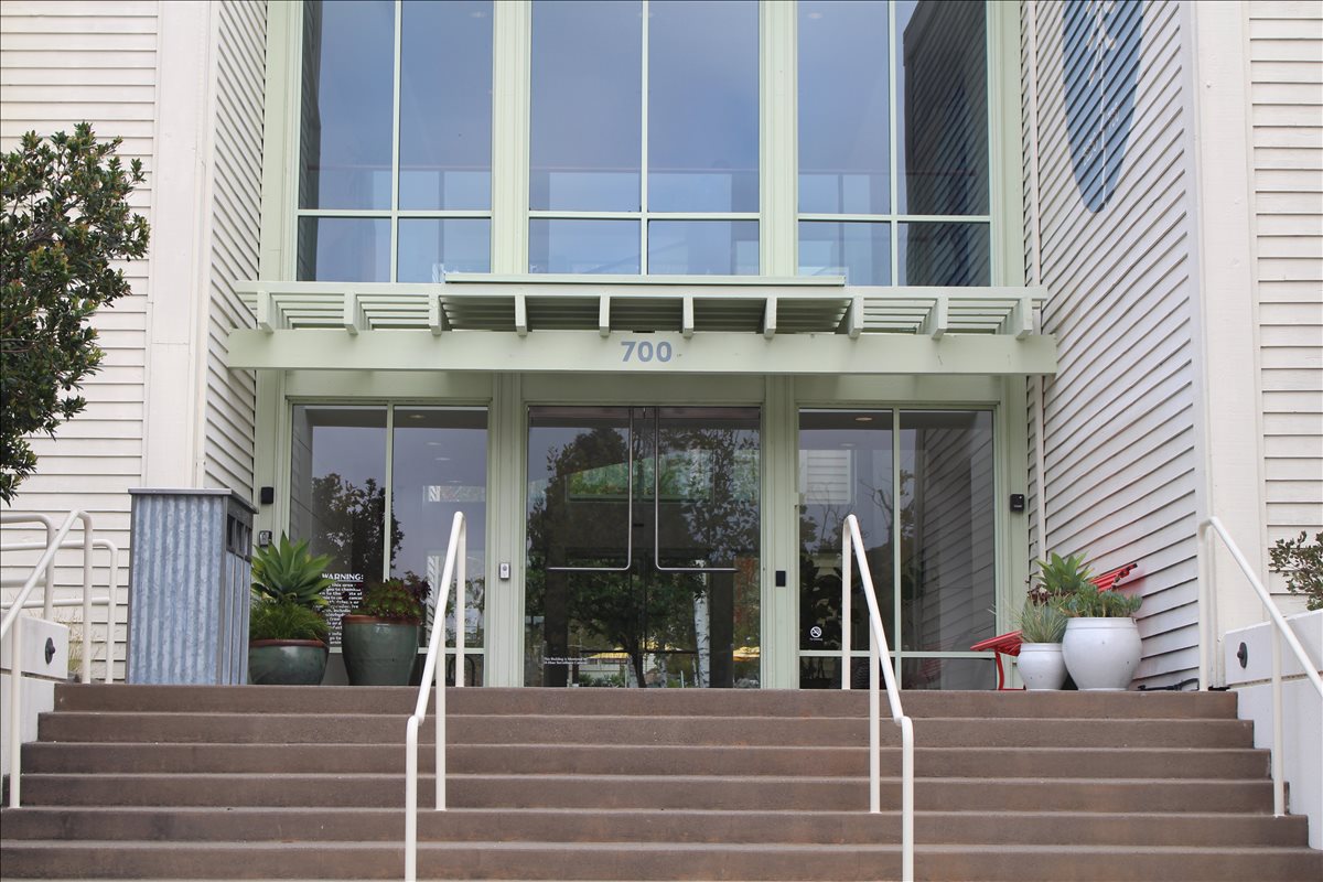 700 Larkspur Landing Circle, Suite 199 Office Images