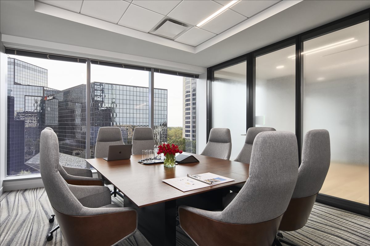 3344 Peachtree Road Northeast Office Images