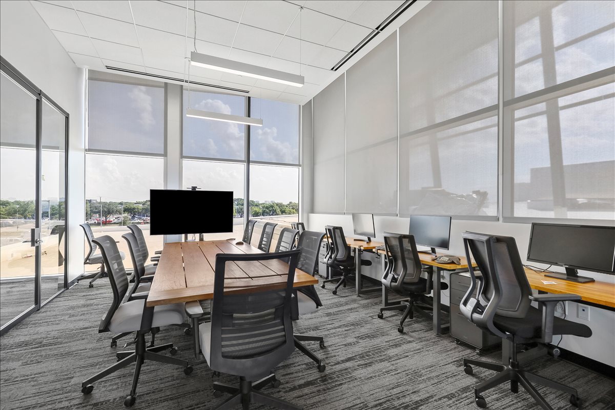 7701 Lemmon Avenue, Suite 260 Office Space - Dallas