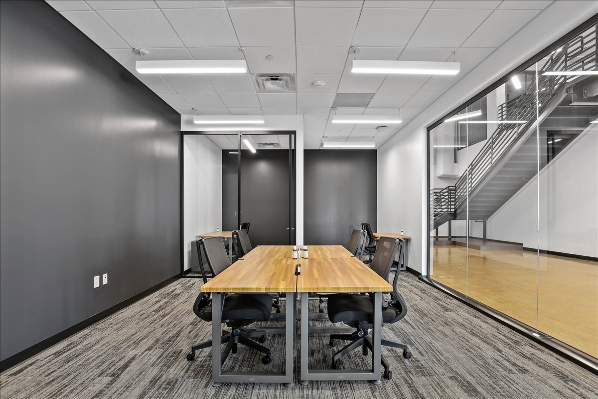 7701 Lemmon Avenue, Suite 260 Office Space - Dallas