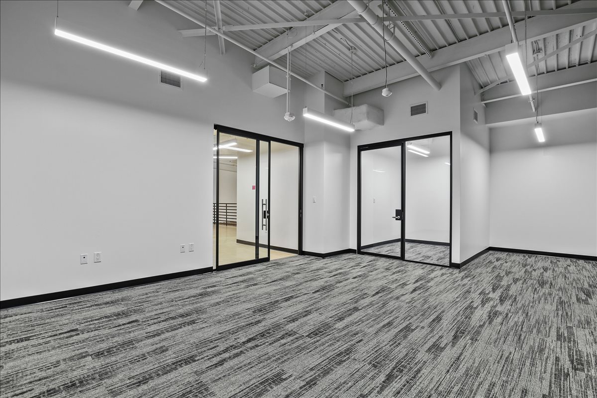 7701 Lemmon Avenue, Suite 260 Office Space - Dallas