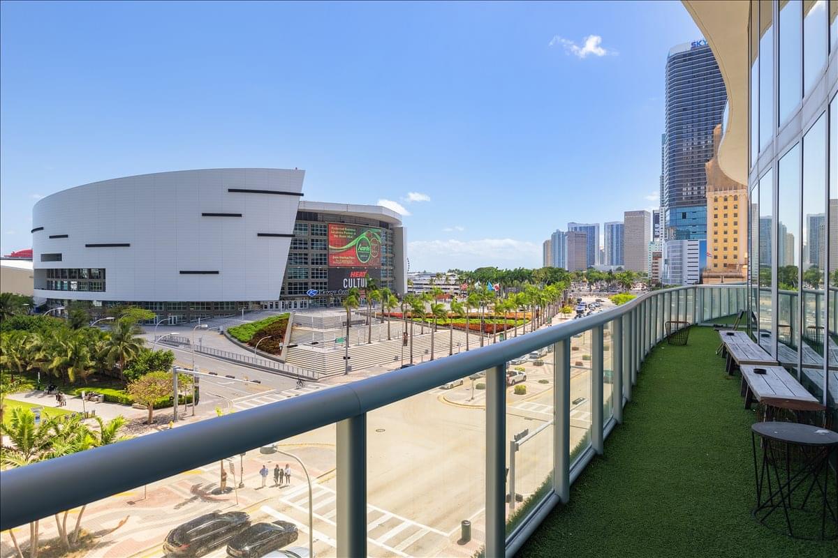 888 Biscayne Blvd. Suite 505 Office Space - Miami