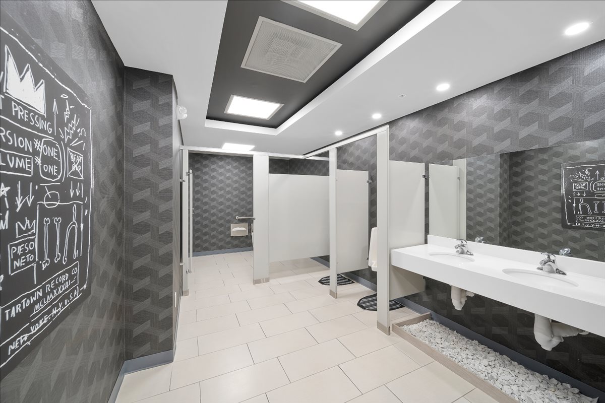 7726 Winegard Rd, 2nd Floor Office Space - Orlando