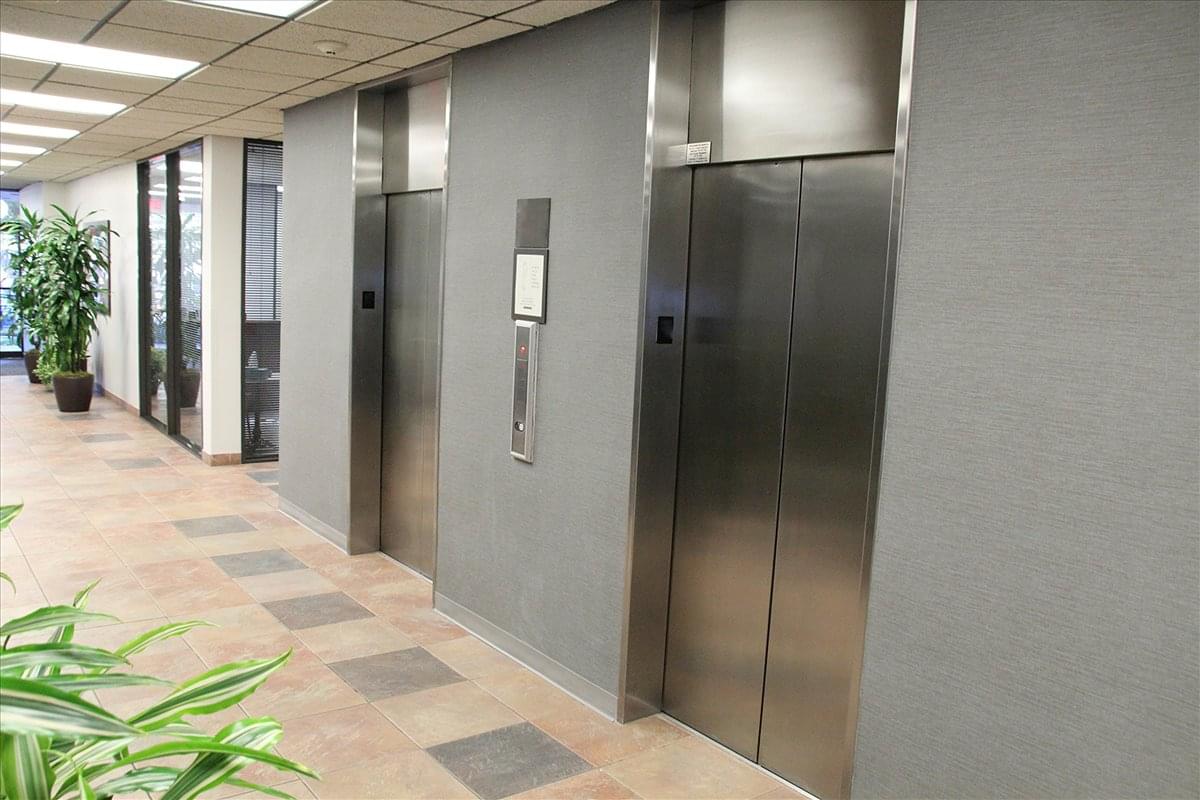 2200 North Loop West Office Space - Houston