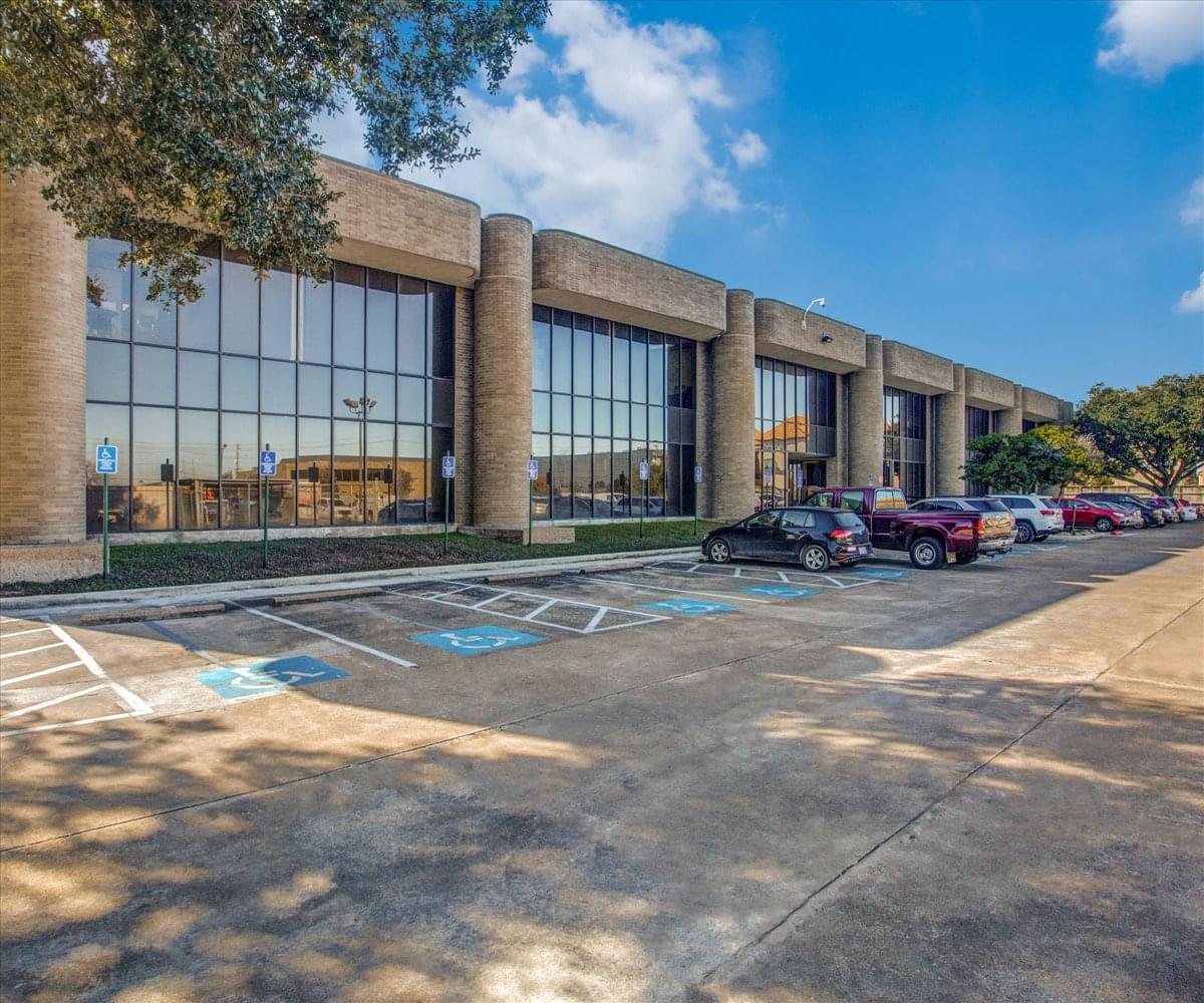 Photo of Office Space on 7100 Regency Square Blvd Houston
