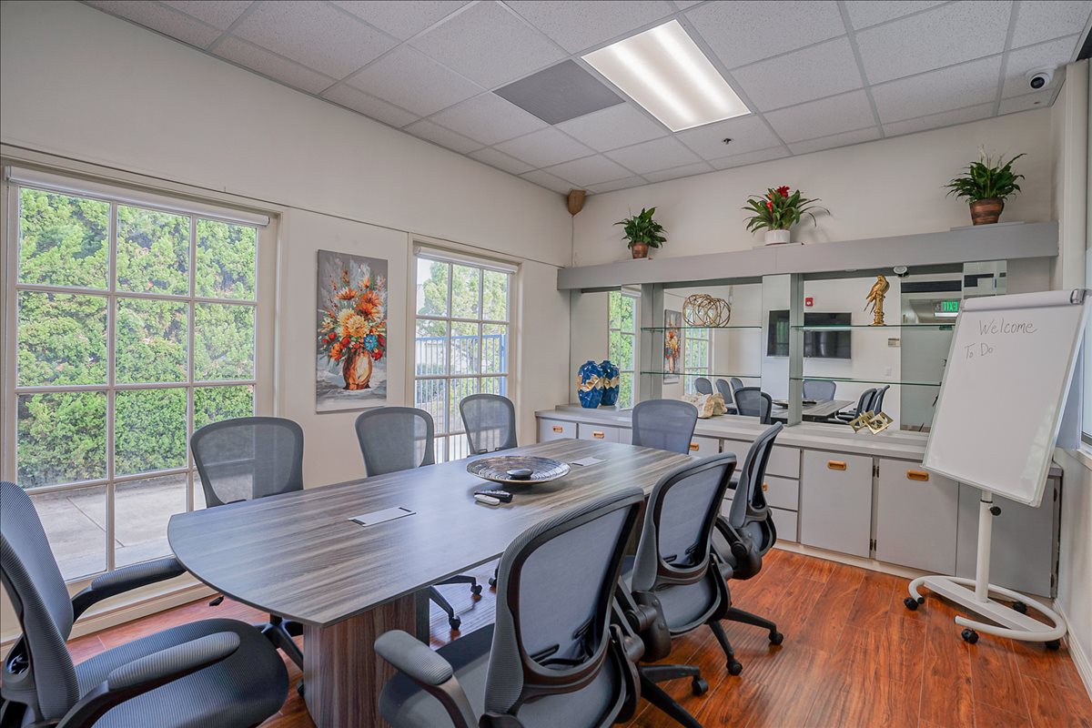 25433 Narbonne Avenue Office Images