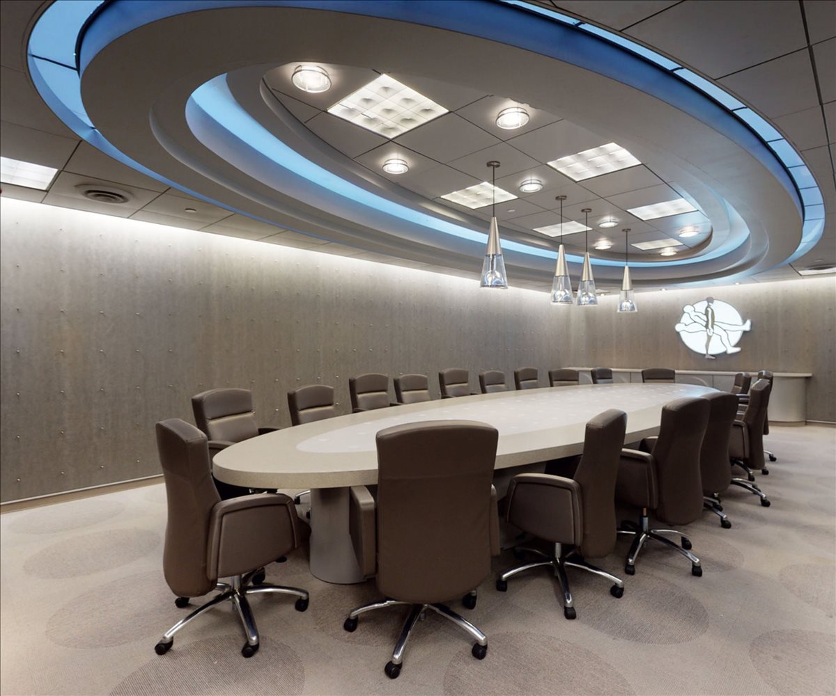 1810 Pyramid Place Office Images