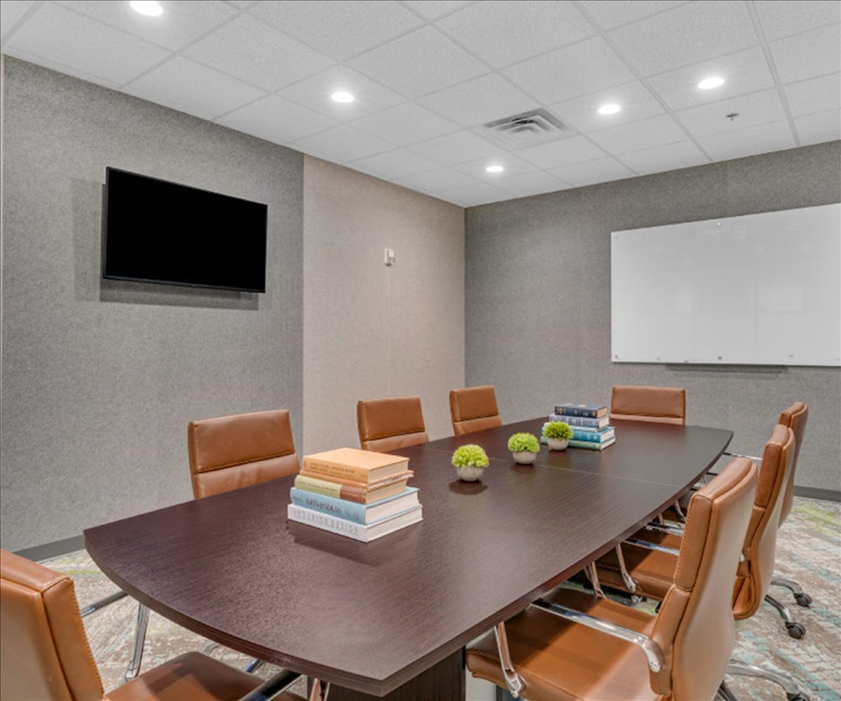 1840 Pyramid Place Office Space - Memphis